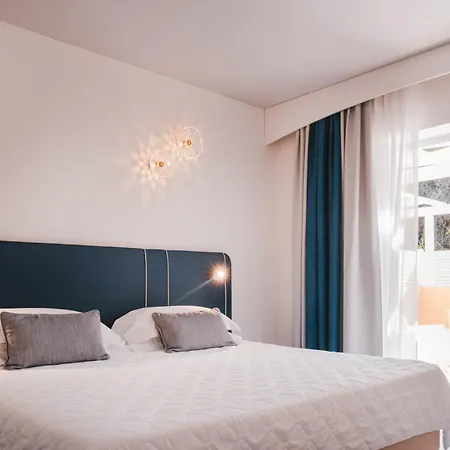 Hotell Tuscany Alle Dune 4*